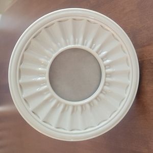 Lenox Round Frame